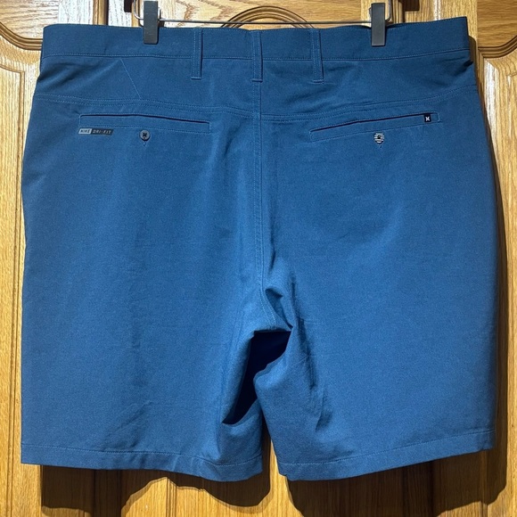 Hurley X Nike Dri-Fit Chino 22 Walk
Shorts Size 38 - Picture 3 of 9